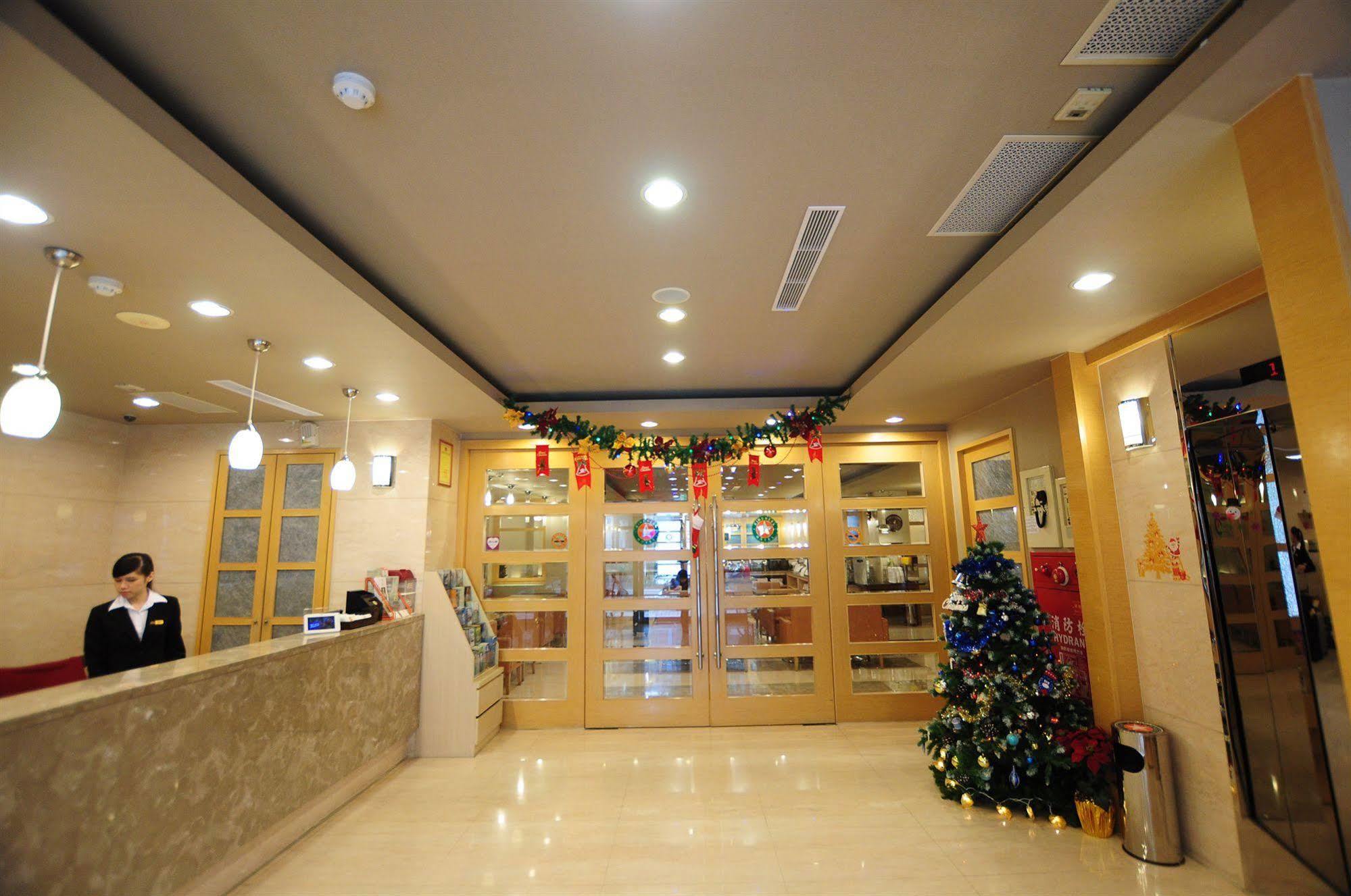 Kindness Hotel - Hanshen Kaohsiung Exterior photo